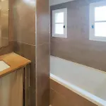 2 Bedroom Awesome In Stlaurent-de-la-cabr Casa vacanze Saint-Laurent-de-la-Cabrerisse