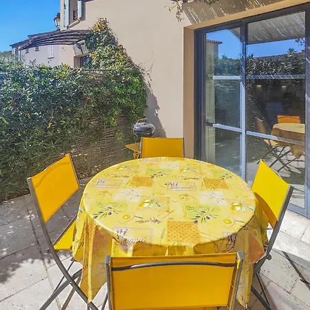Vakantiehuis 2 Bedroom Stunning Home In Stlaurent-De-La-Cabr